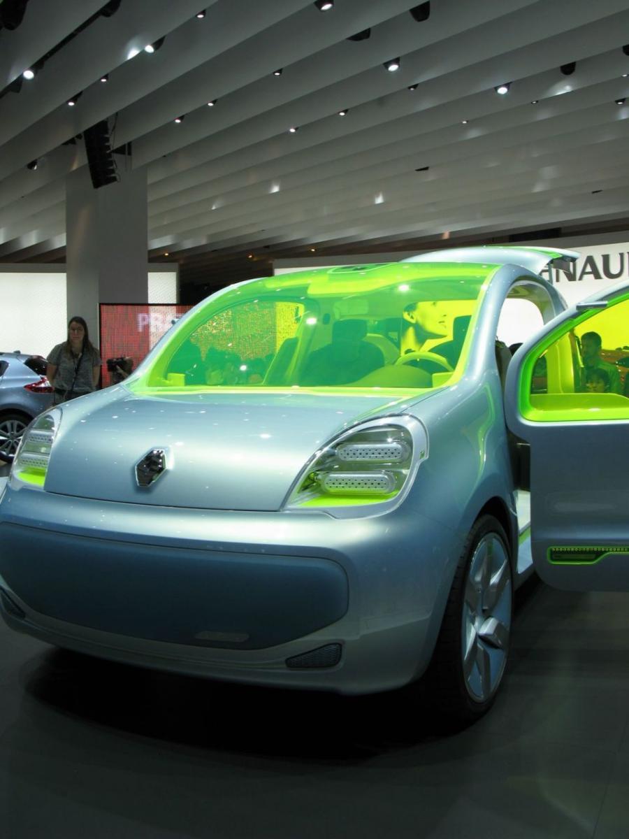  Renault Z.E. Concept 2008 года  (фото 55 из 90)